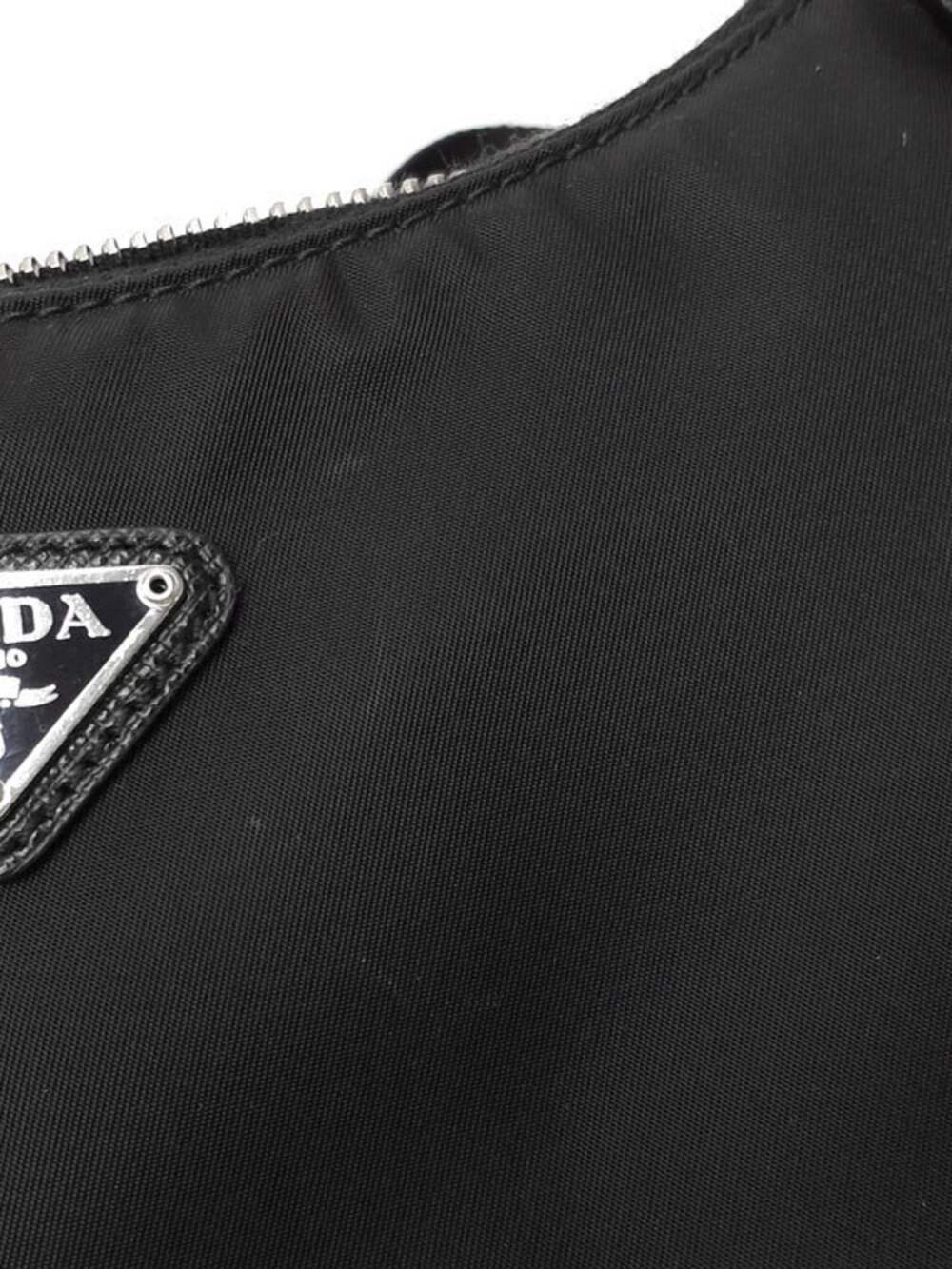 Prada Re Edition Bag - Picture 6 of 9